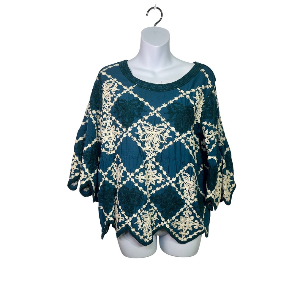 Anthropologie Kindred Womens Teal Embroidered Bell Sleeve Scalloped Blouse MD